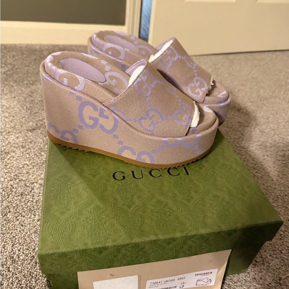 Gucci Women's Lavender Platform Slides - Picture 1 of 9